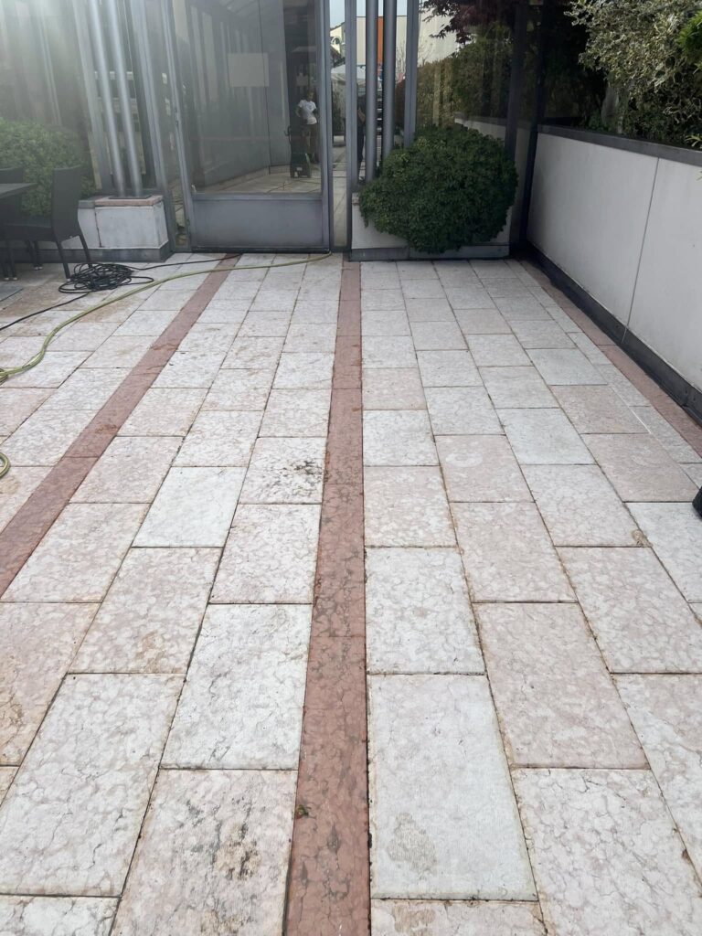 493458097_1240601161408153_6714147085980536035_n Impresa di pulizie professionale per luoghi di lavoro a Verona